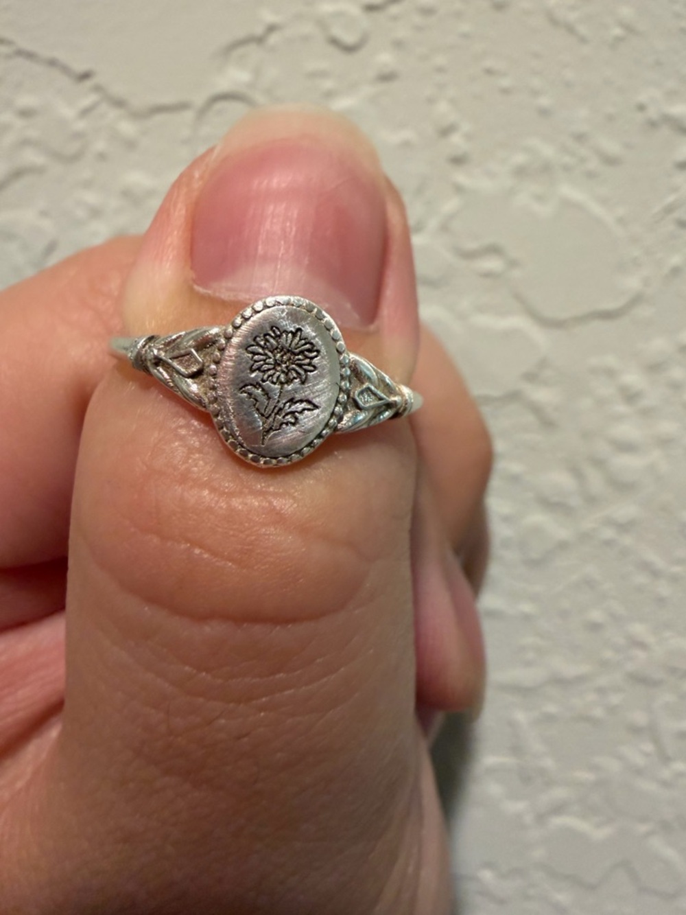 November flower ring